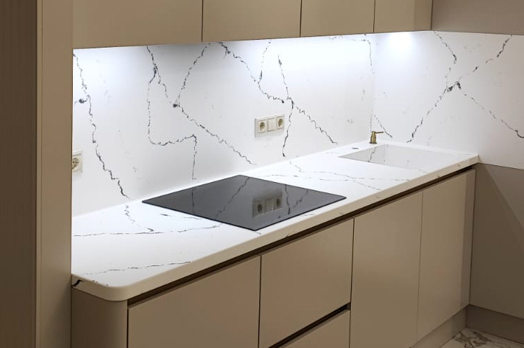 Фартук, столешница с интегрированной мойкой. Искусственный камень в Ярославле